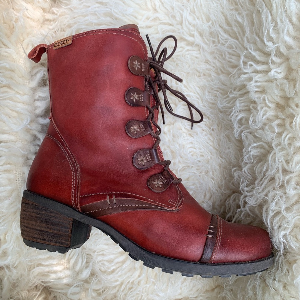 Pikolinos Women’s Le Mans Calfskin Stack Heeled Ankle Boot